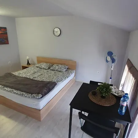 стаи за гости Sun House * Varna
