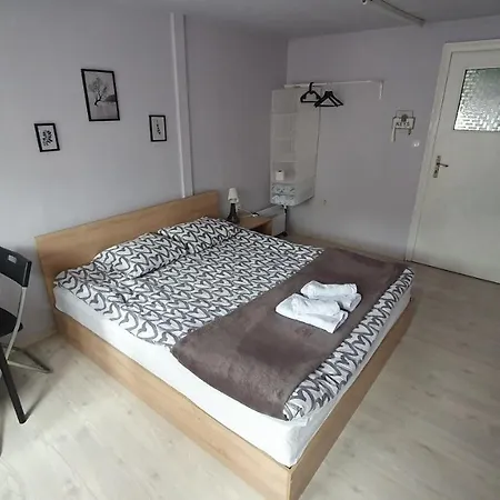 стаи за гости Sun House Varna
