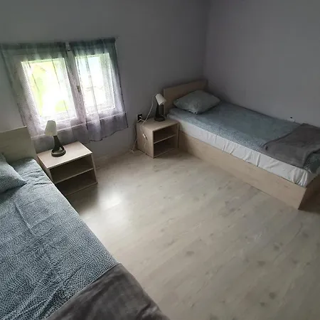 стаи за гости Sun House *